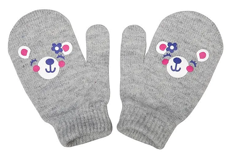 מחממים את הבייביז בסערה: קים קרדשיאן והבת