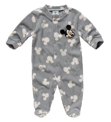 מחממים את הבייביז בסערה: קים קרדשיאן והבת