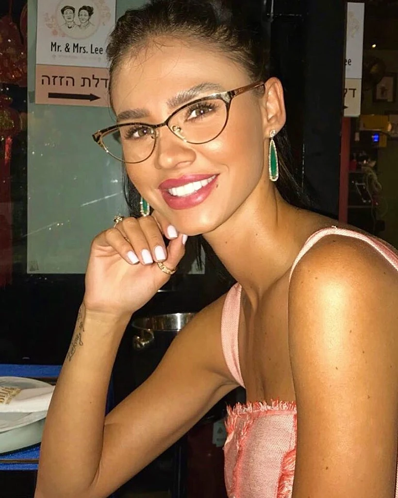 קודם כל מי פנים( אינסטגרם רוסלנה)