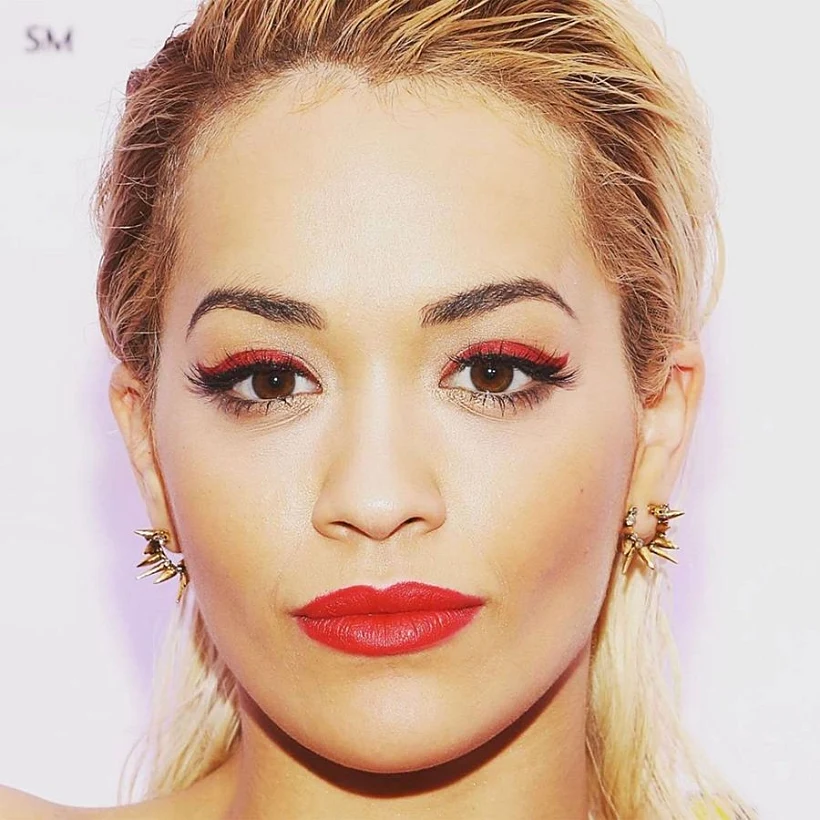 סטלה מקסוןל