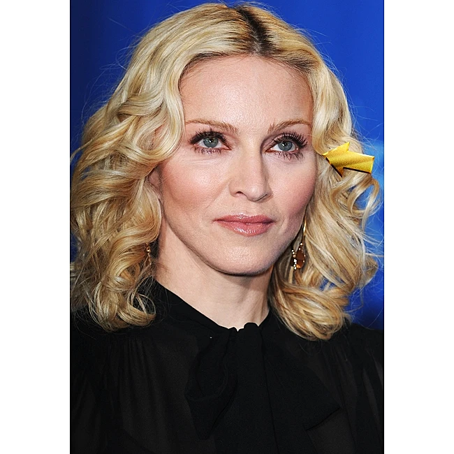 מדונה עיניים