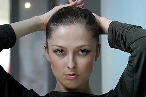 יוליה יוזיק, עיתונאית רוסייה שלפי הדיווחים עצורה באיראן בחשד לריגול עבור ישראל