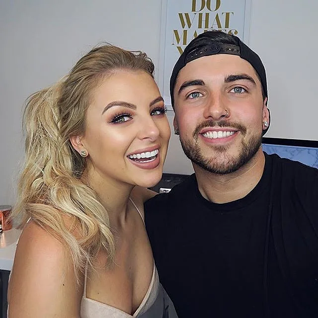 כוכבת הביוטי: