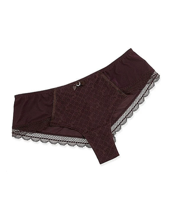 מה התחתונים יאמרו עלייך?