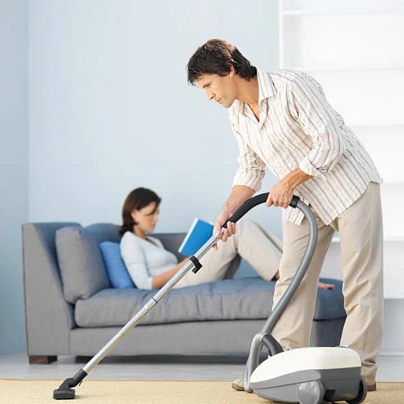 אישה לא מנקה