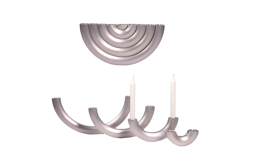 חנוכית בוטרו - חנוכיה מתפרקת