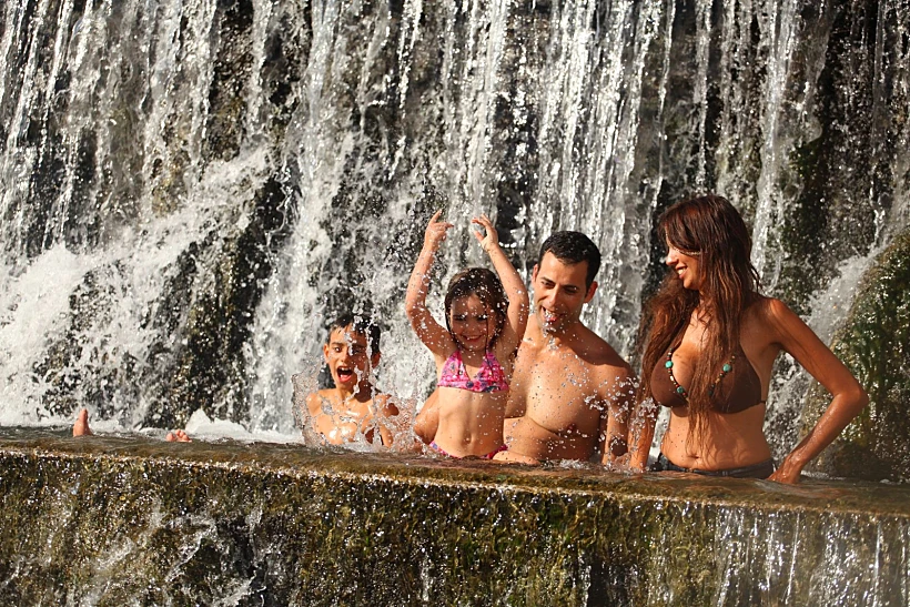 הסחנה - גן השלושה בלילה