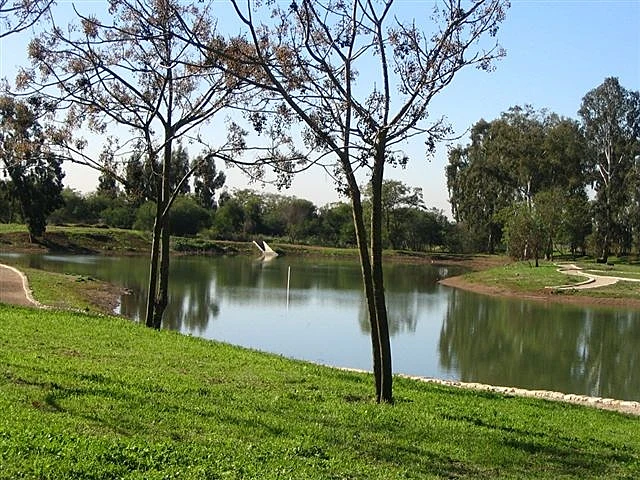 האגם בתל אפק