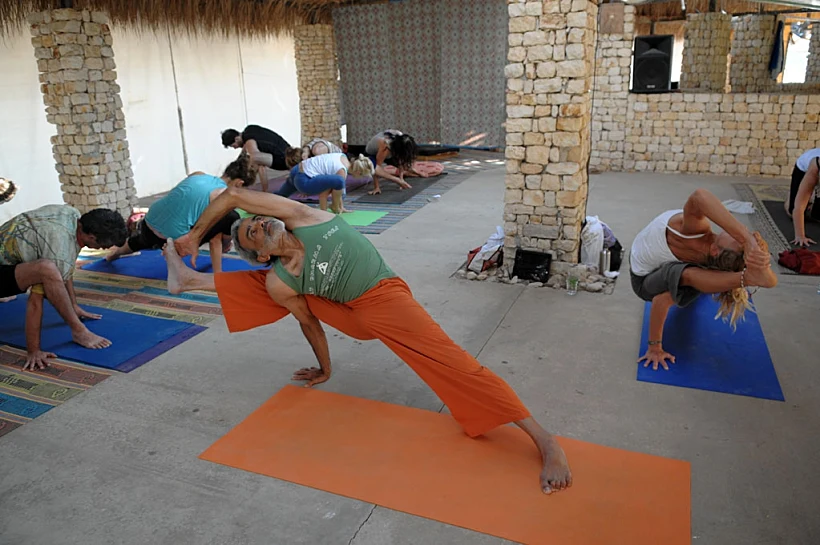 אירוע יוגה ערבה