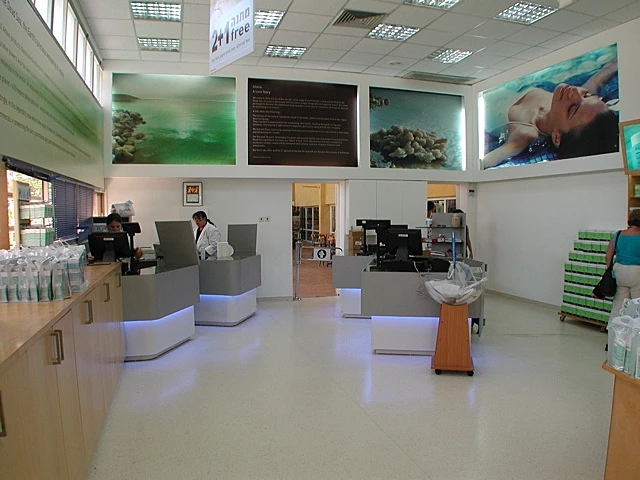 מרכז מבקרים