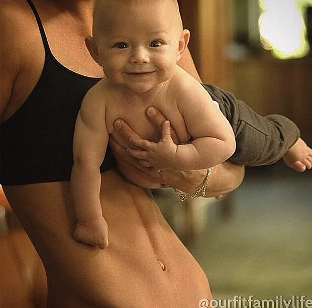 מצאנו את האימהות הכי חטובות ברשת