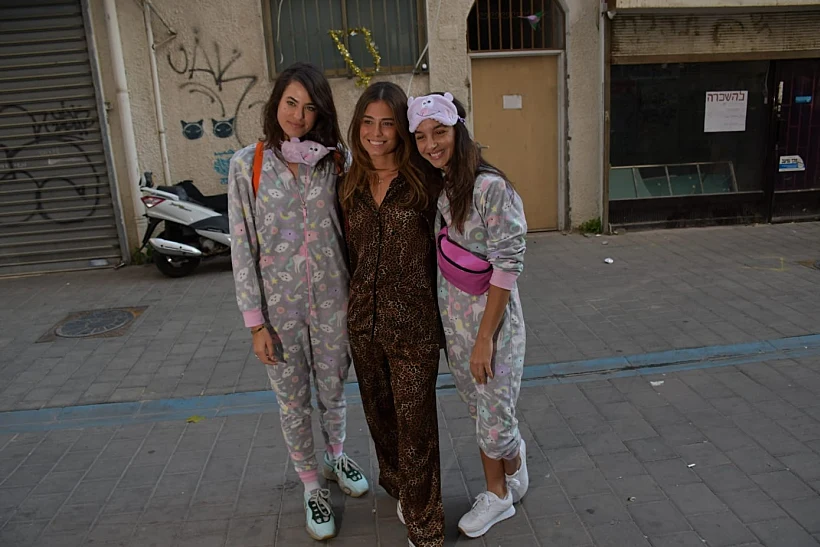 כל החברות בתמונה אחת