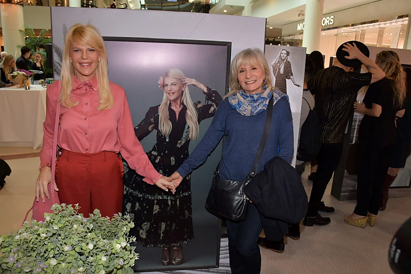 מצעד הבלונדיניות חוצה גילאים