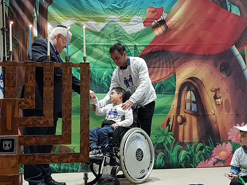 אור גדול בבית הנשיא