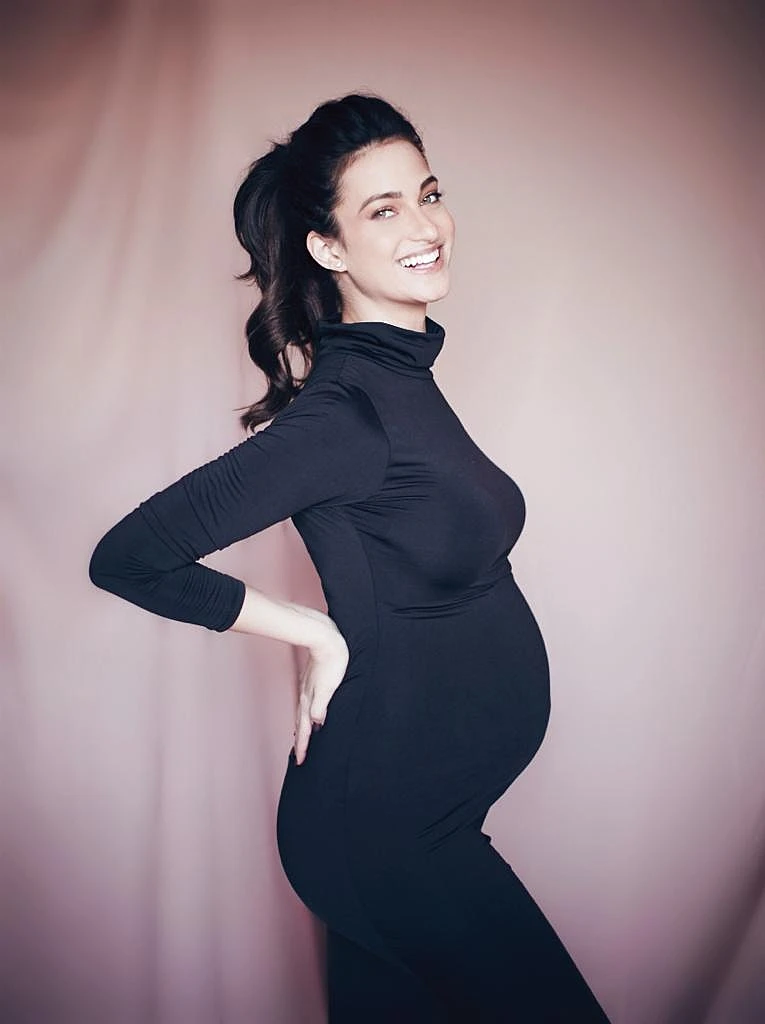 זו אכן בטן של בת