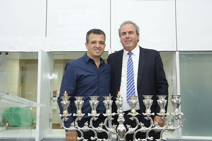 יורם דבש, כרמל שאמה הכהן