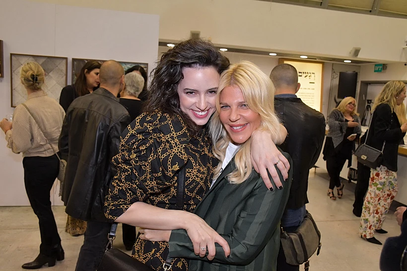 מסתמן: סנדרה רינגלר וקורין גדעון מיודדות