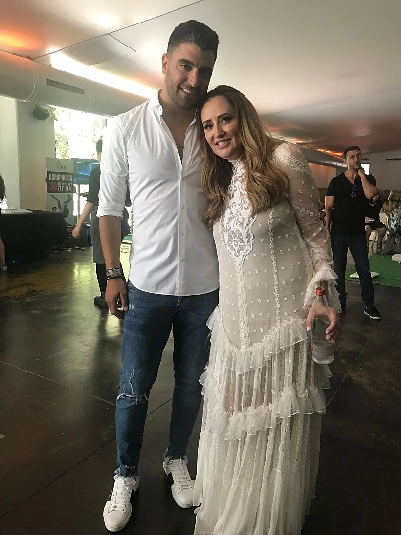 משה פרץ סוגר את האייטם