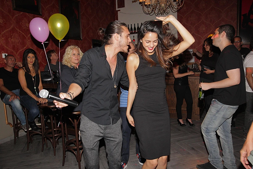 נאור אורמיה וחברה. יאללה בכפיים