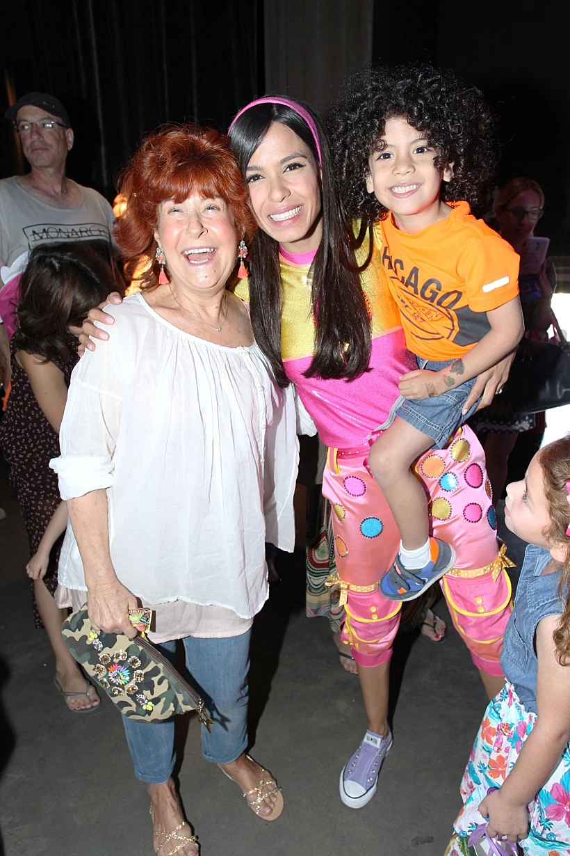 מיכל הקטנה וציפי שביט. זו שהייתה וזו שתהיה