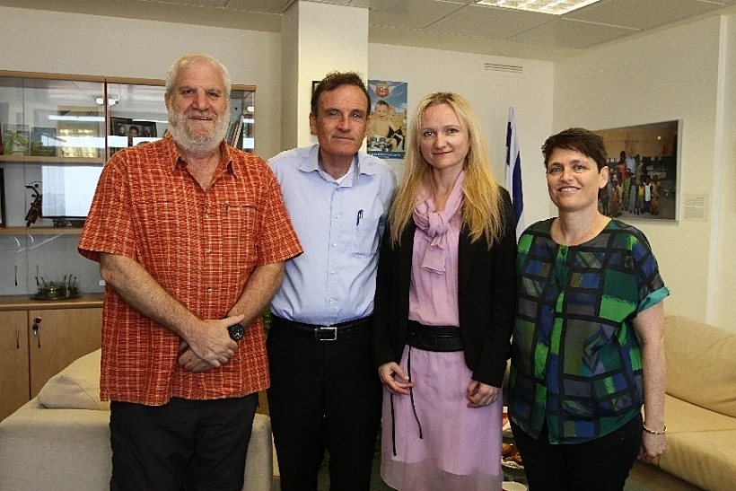 מיכל לסטר, לילה טרטיקוב, עמוס שפירא שיזף רפאלי