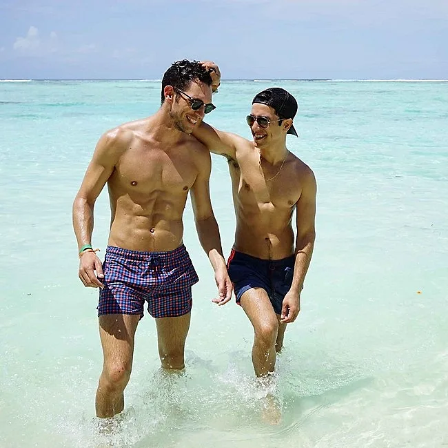 הראל סקעת ועידן רול