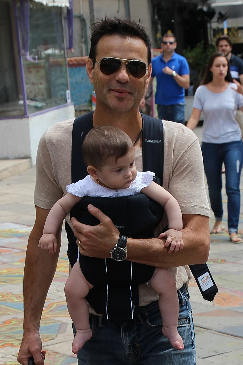 אקי אבני. וזה היהלום הפרטי שלי