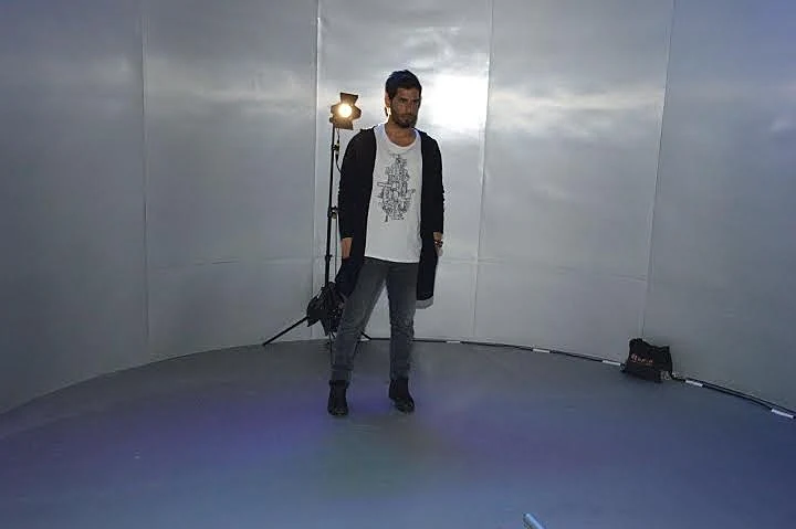 פאר טסי. אני ? דוגמן? הצחקתם אותי