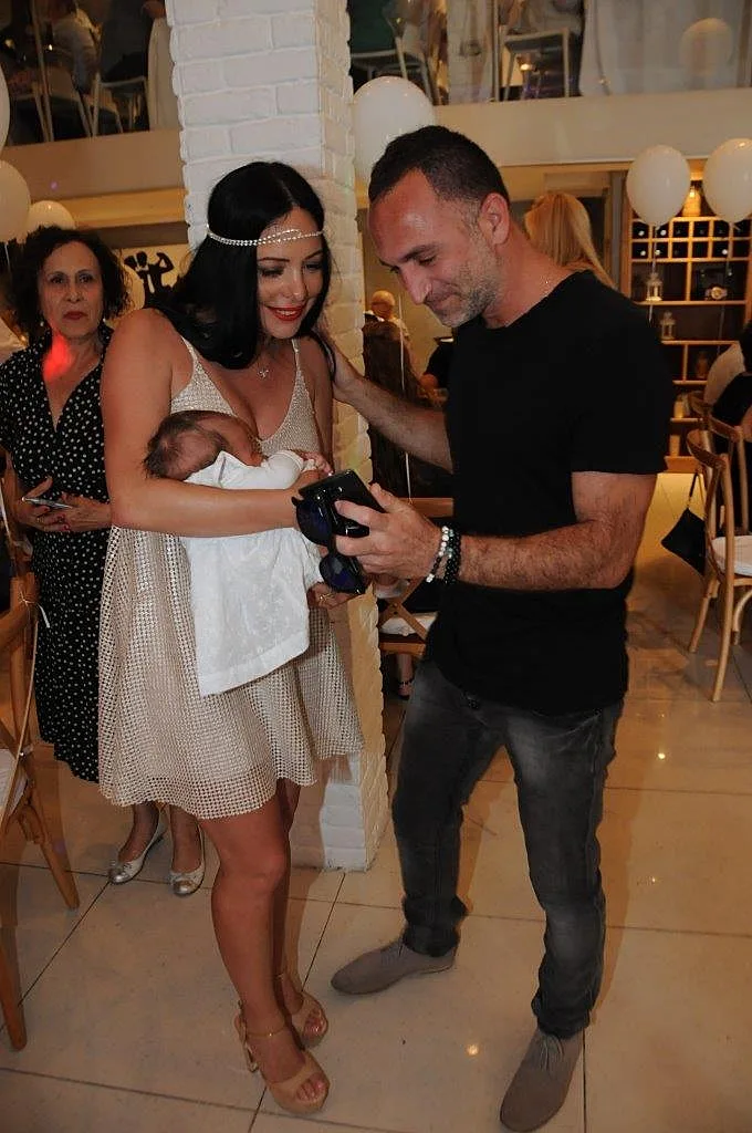 שלום מיכאשווילי ומיכל אמדורסקי. שלי הרבה יותר יפה