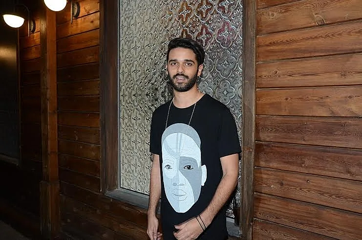 חן אהרוני. חתן השמחה