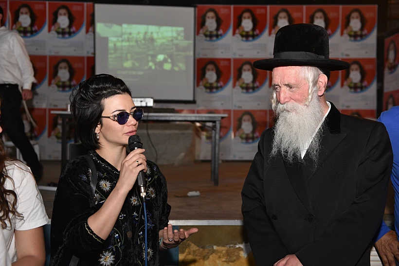 הרב גרוסמן ונינט. אני מודה מודה מודה