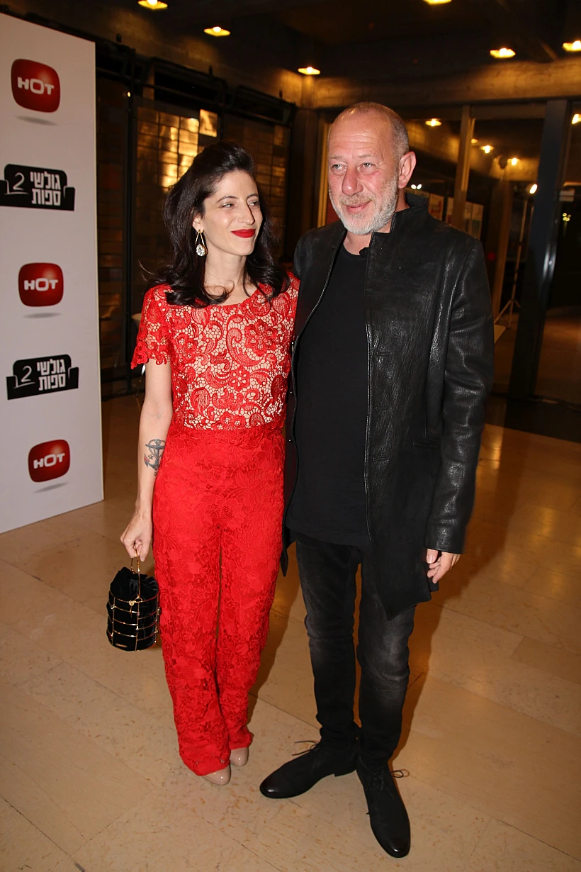 אפרת גוש ויובל סיגלר. ומה אומר על זה ברובינסקי?