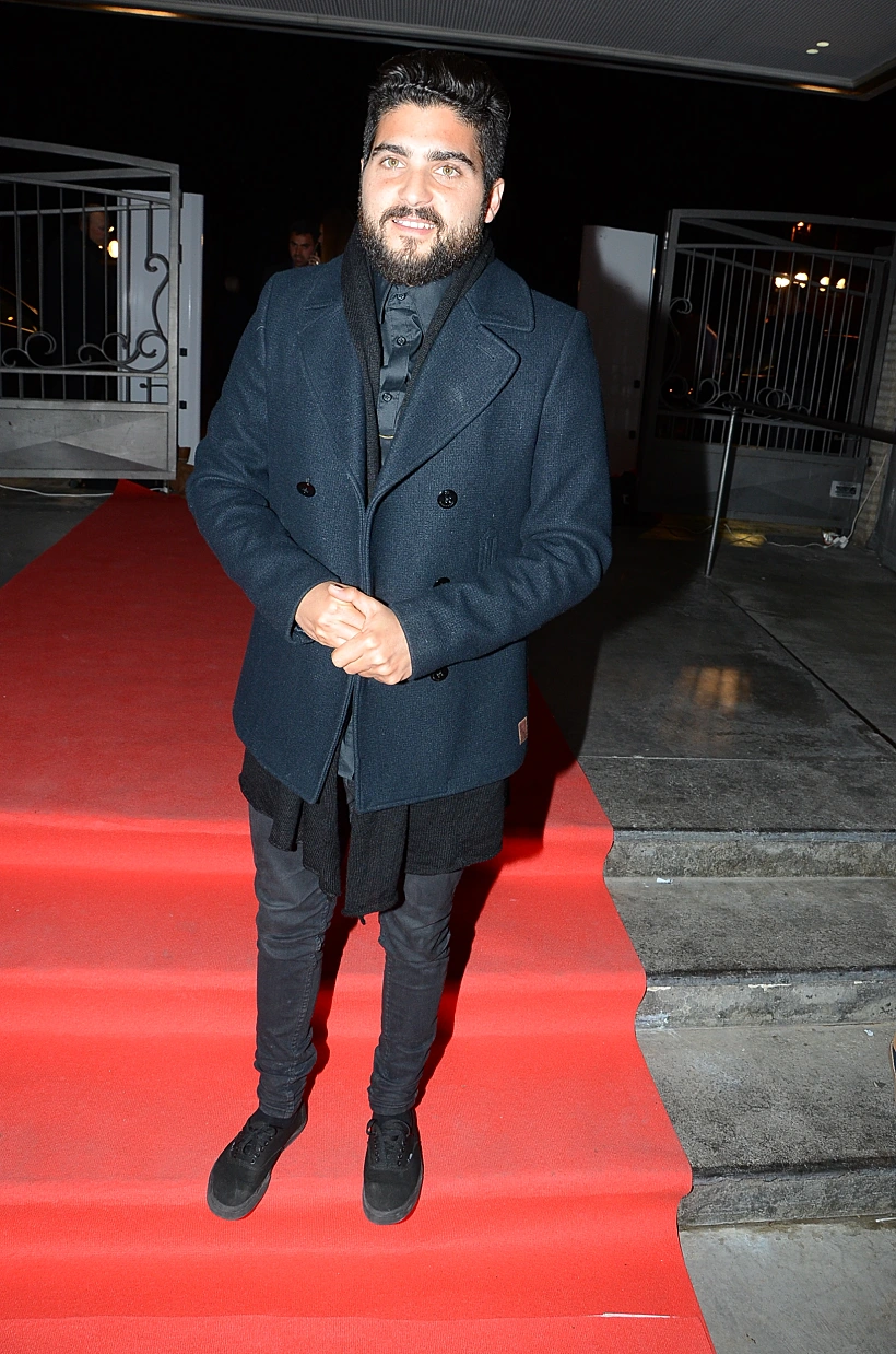 אושרי כהן. אבל מה נסגר עם התחפושת הזו?