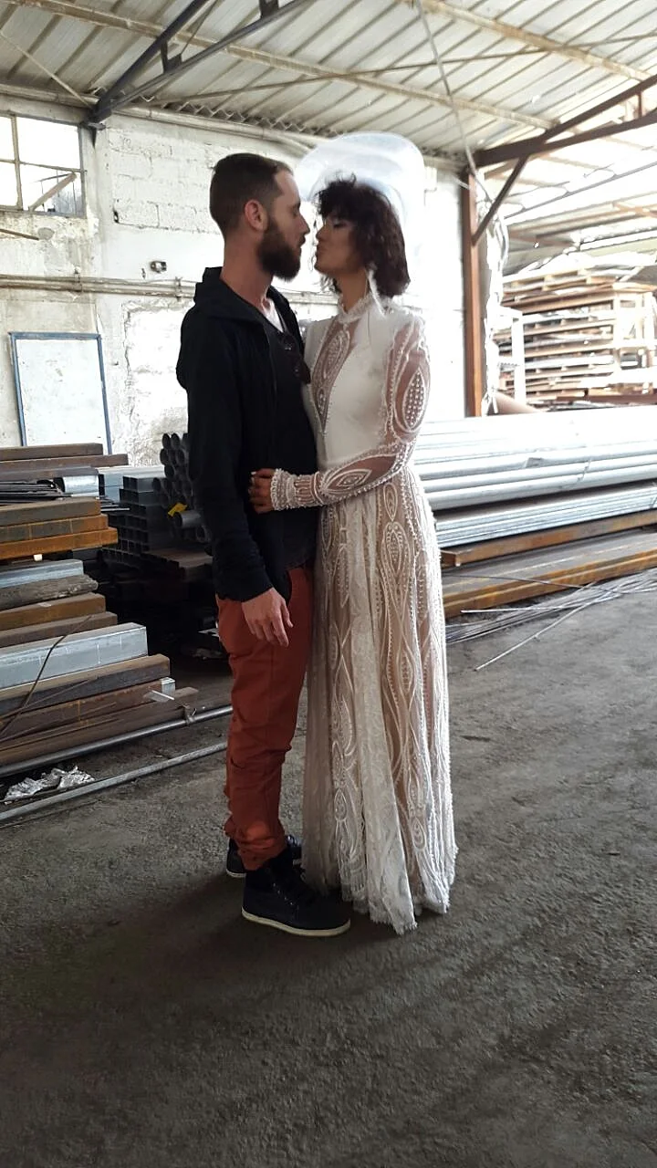 קארין זלאייט ואלדד גל עד. הנשיקה שלפני?