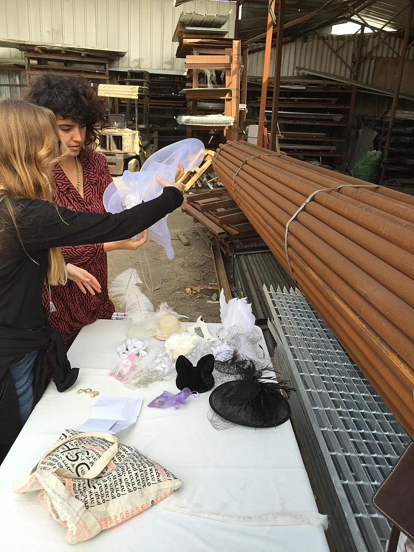 קארין זלאייט אז מה? שאני אלבש את הכובע?