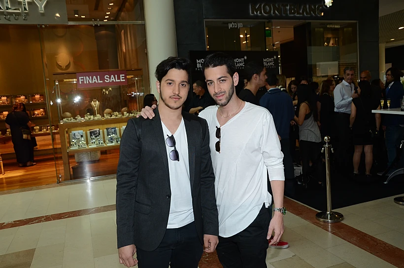 דניאל ומאירי. אבל איפה החברות שלכן?