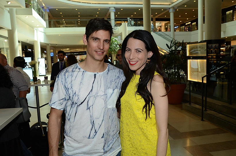 יונתן ווגמן ורוני שיינר. ישר לקטלוג