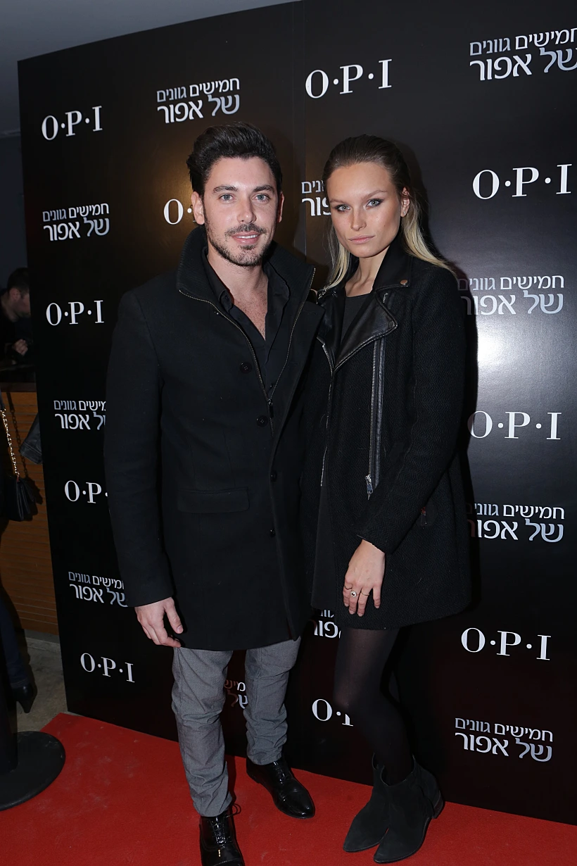 אלכסה ורז. שחורים ויפים