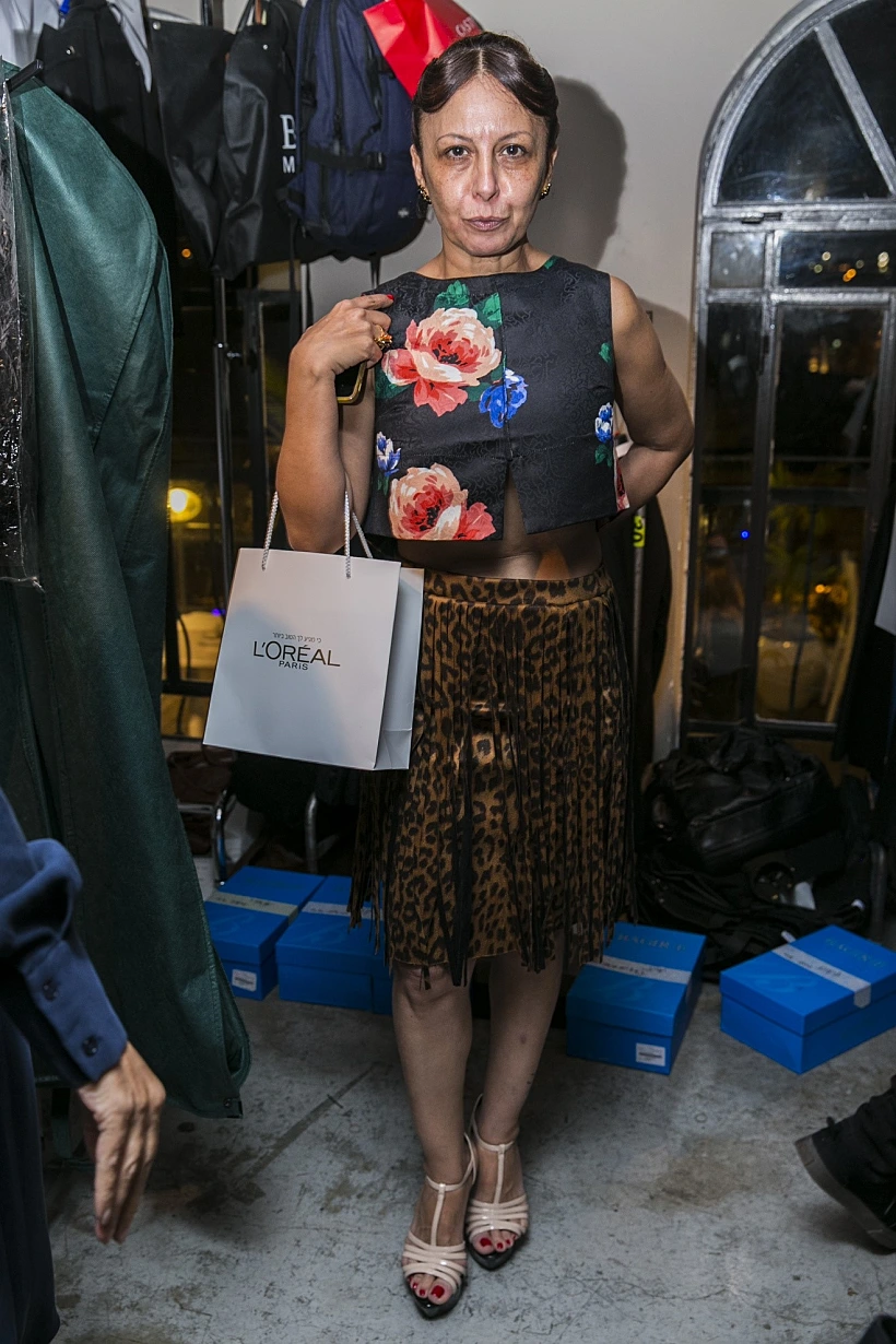 אוולין הגואל מתפנקת