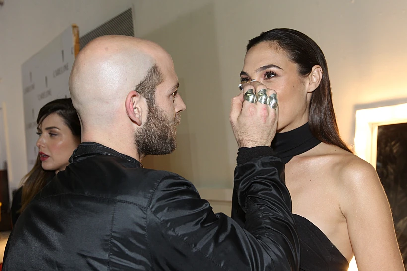 גל גדות לקרליין