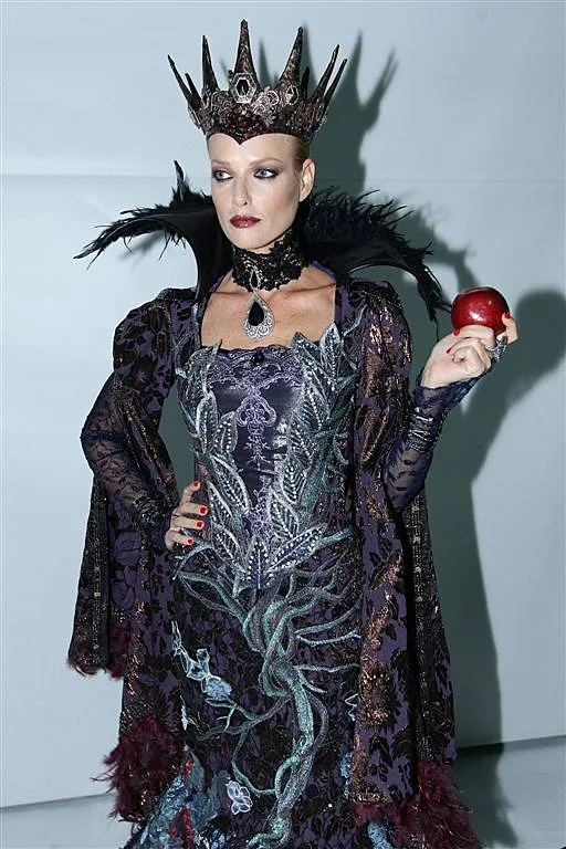 חזרות שלגייה והצייד