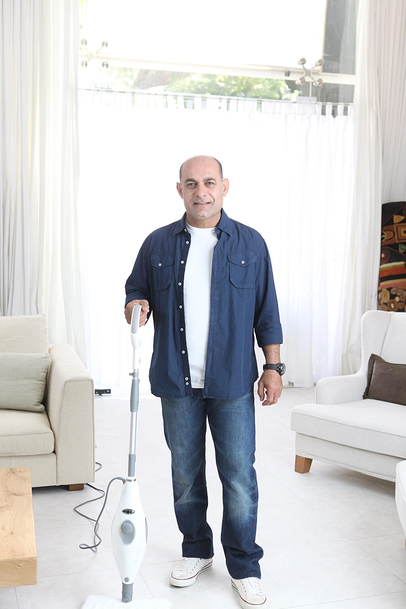 קמפיין חדש לסדרת שארק סטימר