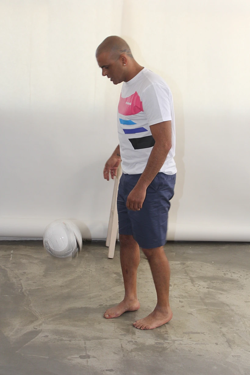 אייל גולן בצילומים לדיאדורה