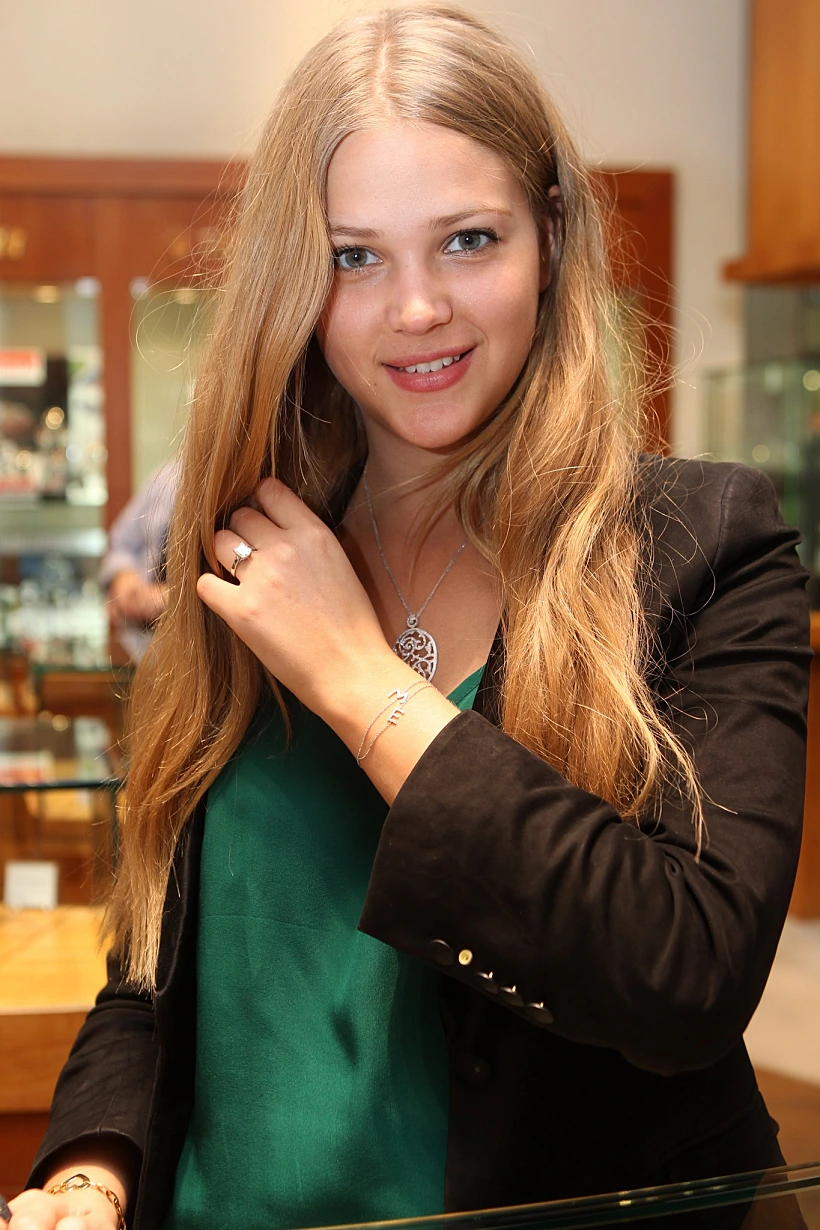 אסתי גינזבורג תכשיטי מילר