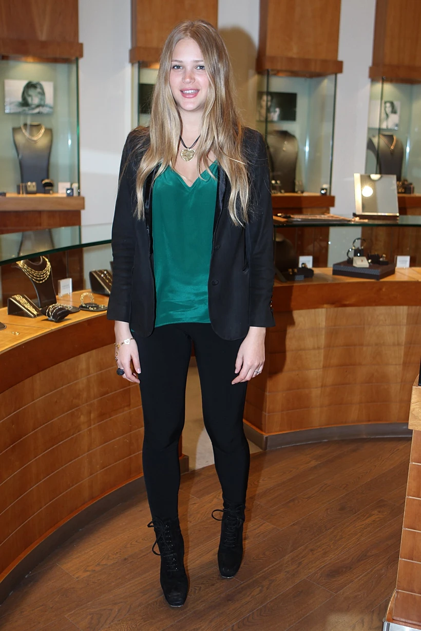 אסתי גינזבורג תכשיטי מילר