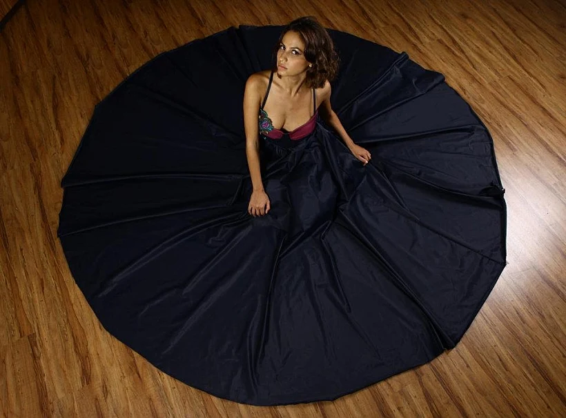 לירון פלדמן וליז קציר מצטלמות לצילומי כלה