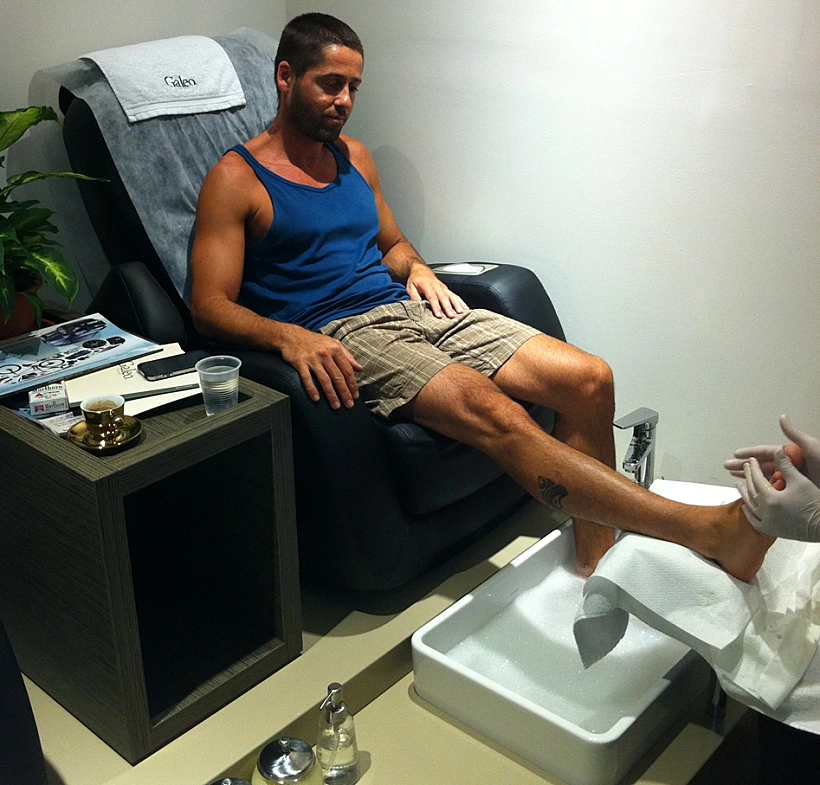 רועי לולו עושה טיפוח