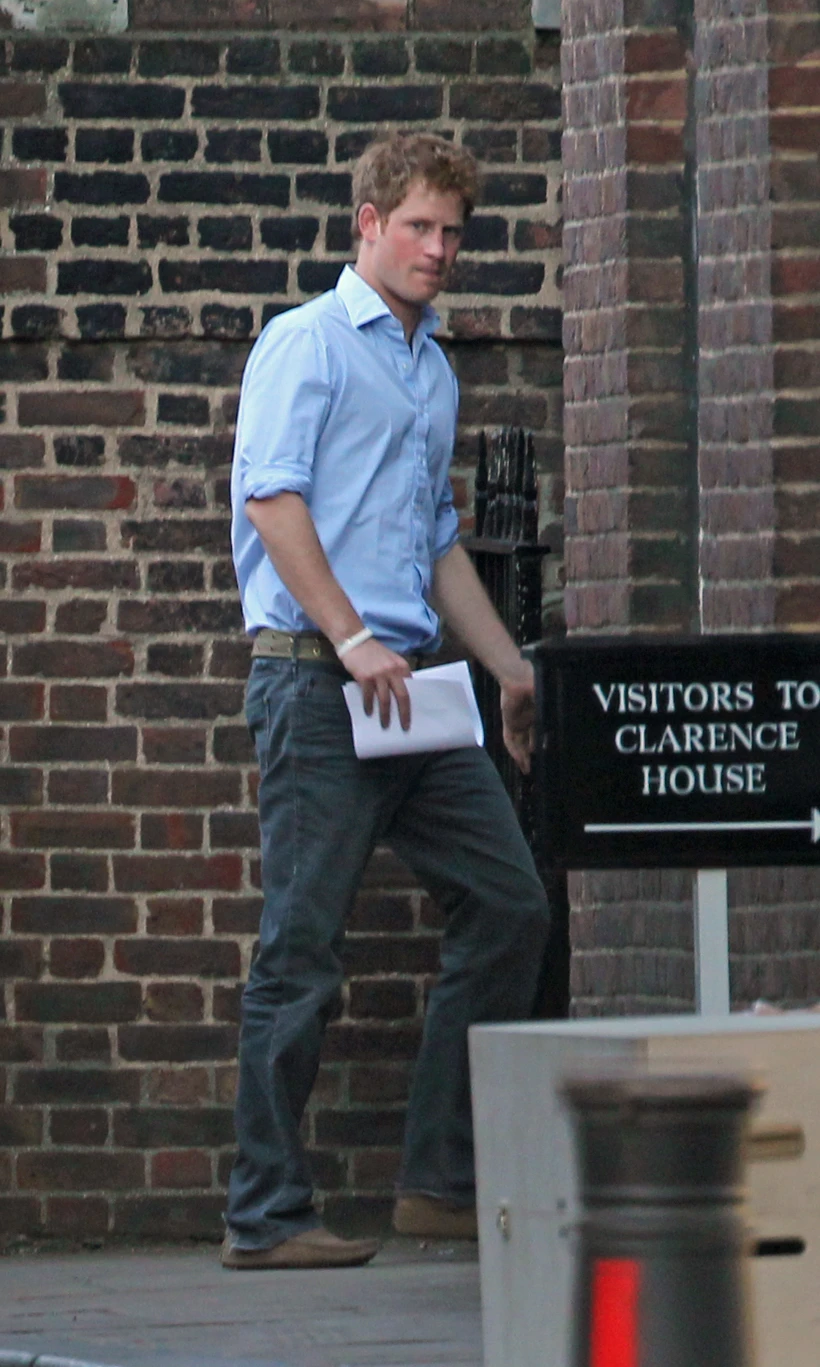 הנסיך הארי בחזרה לחתונה של וויליאם וקייט מידלטון