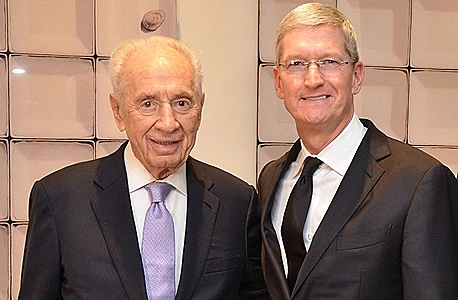 טים קוק ונשיא המדינה ראובן ריבלין