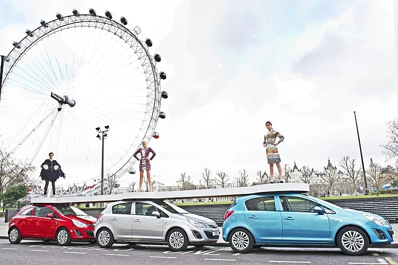 תצוגת אופנה אופל קורסה